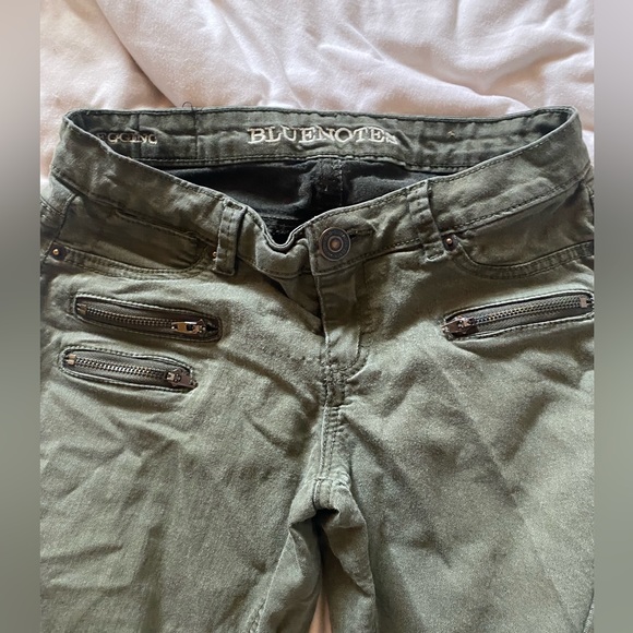 blue notes jeggings size 25, green, cargo style, flattering, skinny pant - Picture 2 of 5